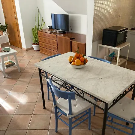 Apartment Casa A Quattro Passi Dal Mare Giardini Naxos